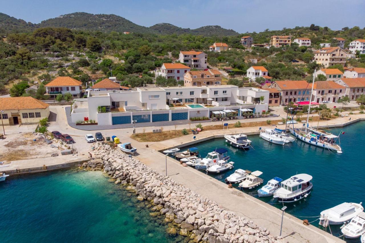 Maiora Luxury Island Suites Sali Esterno foto