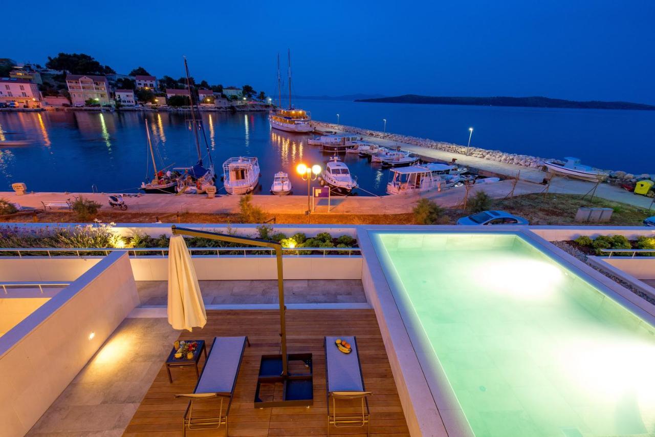 Maiora Luxury Island Suites Sali Esterno foto