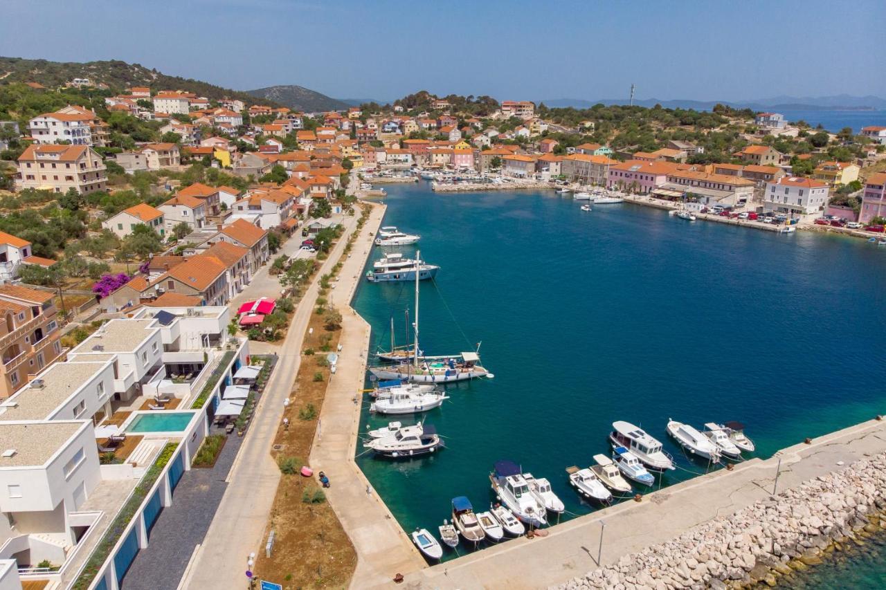 Maiora Luxury Island Suites Sali Esterno foto